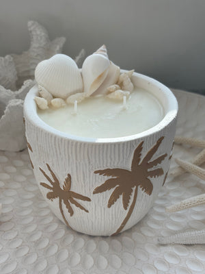 Coastal Palm Candle (Shells)