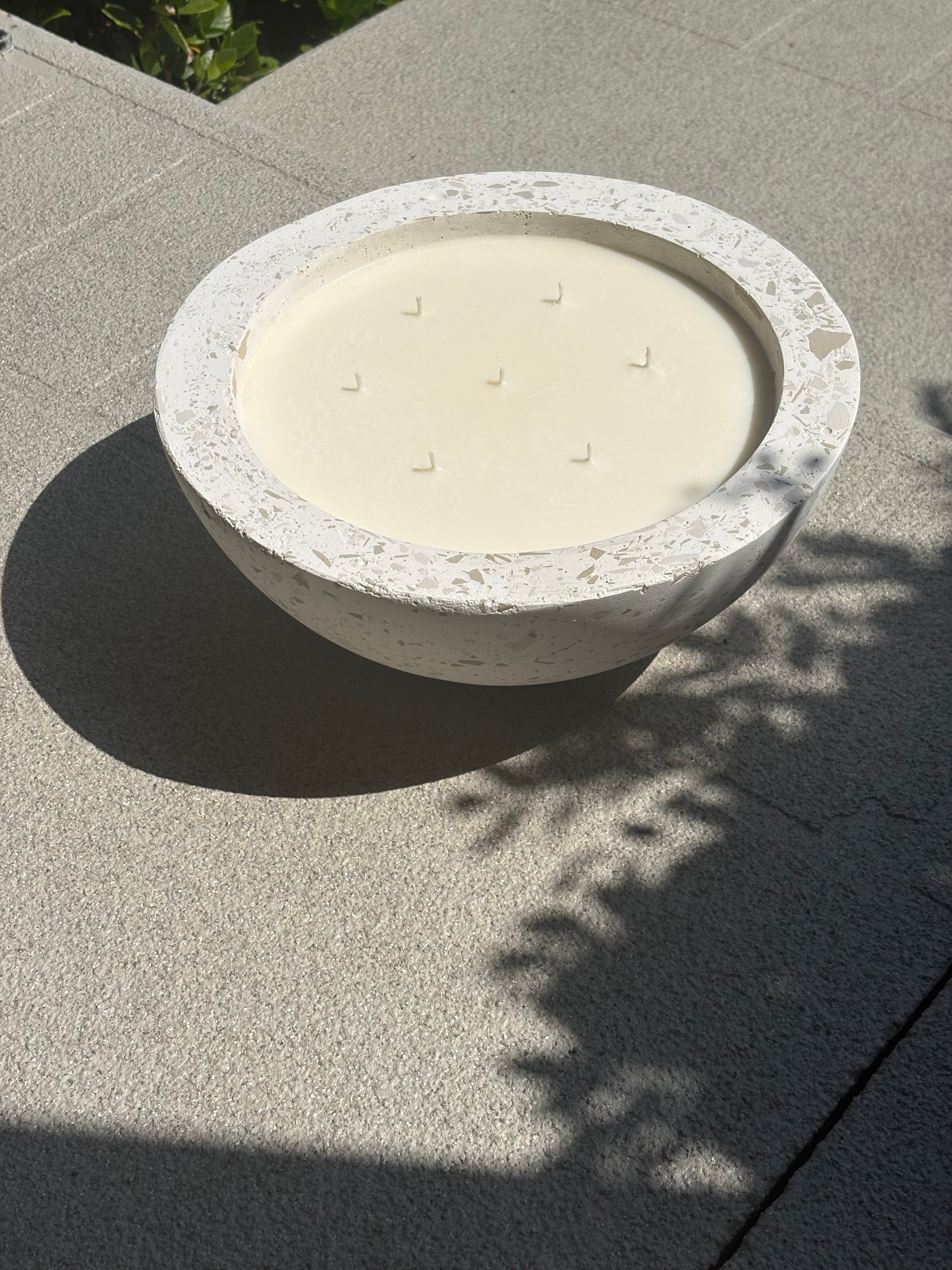 Extra Large Coastal Terrazzo Concrete Candle - 1.8L