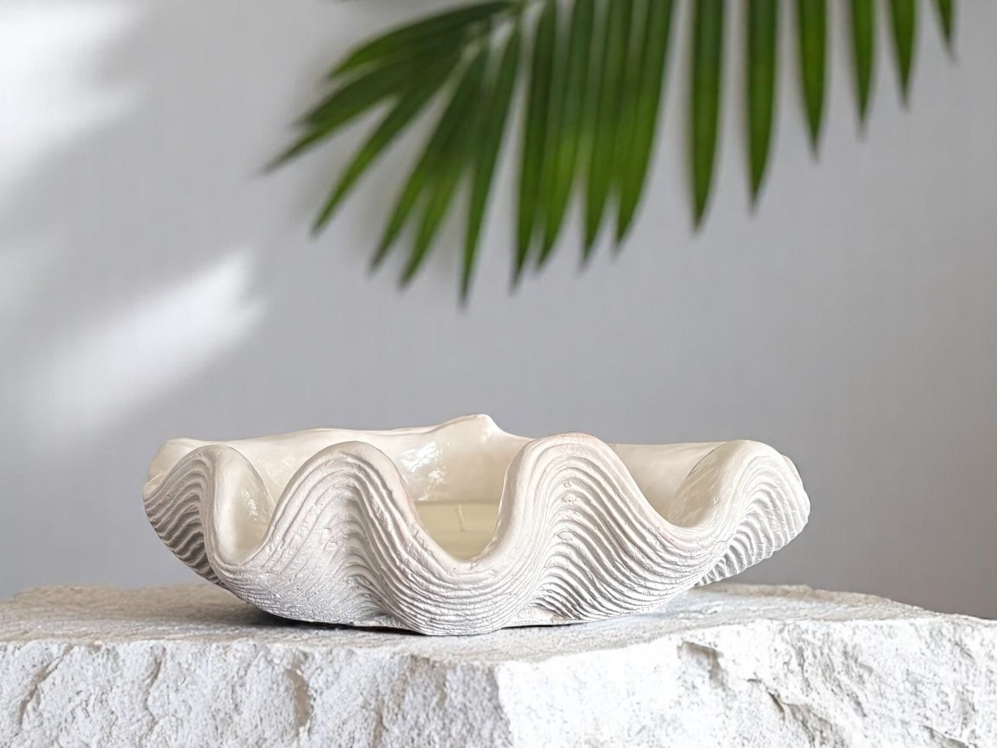 Large Clam Shell Candle